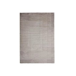 Haute Couture II - Tapis à motifs linéaires