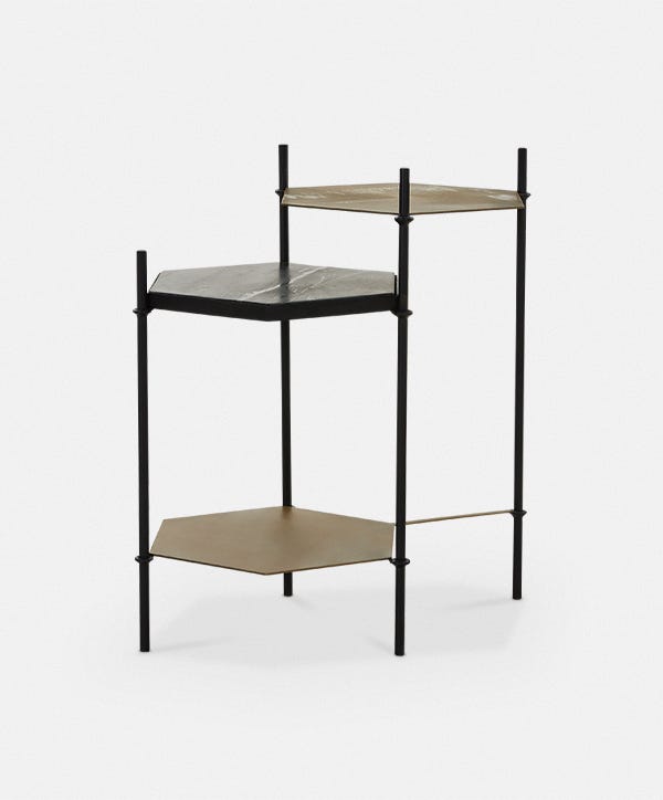 Hexall - Table d’appoint en marbre et laiton antique