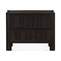 Ezri - Commode en chêne sculpté brun par Four Hands