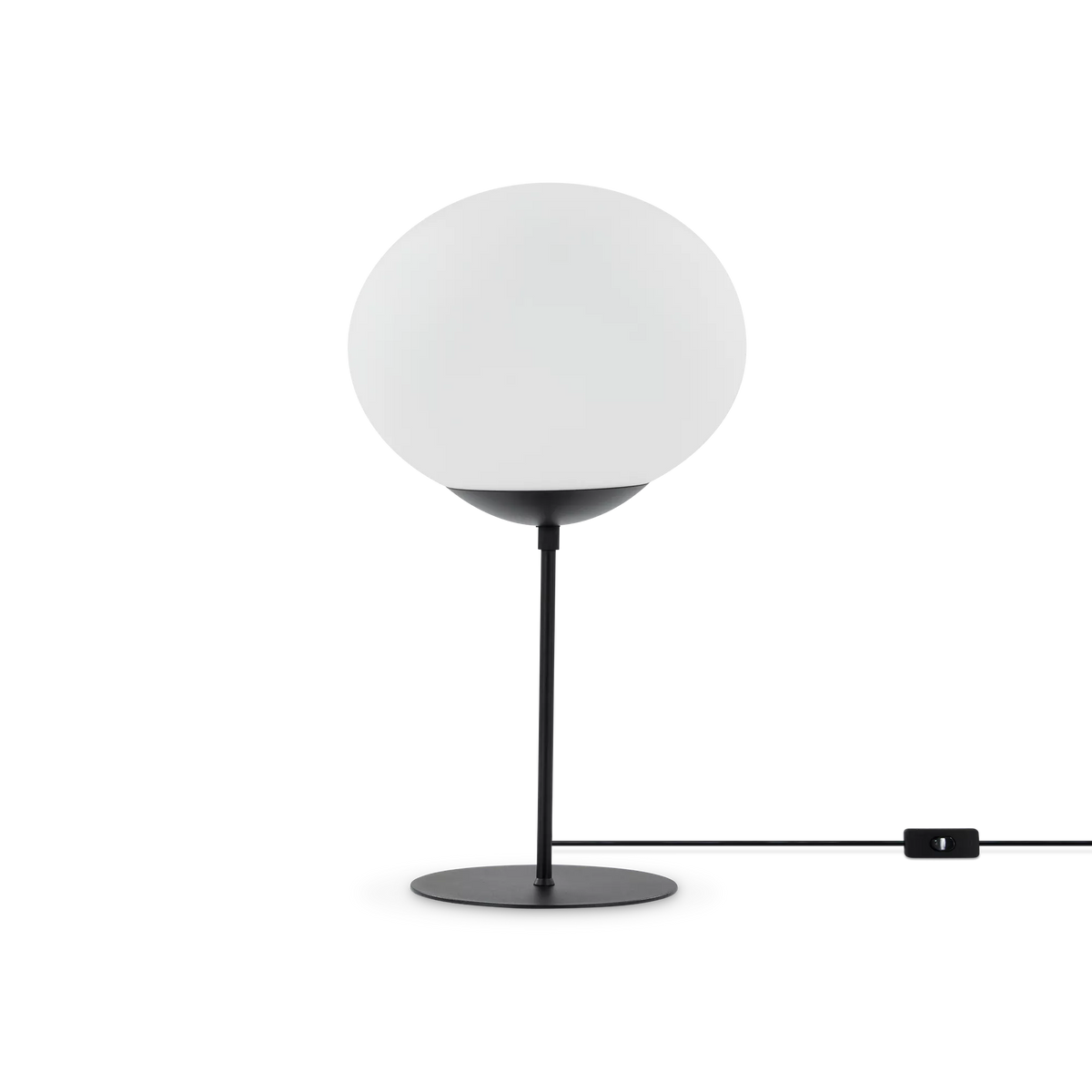 Fomento - metal frame table lamp