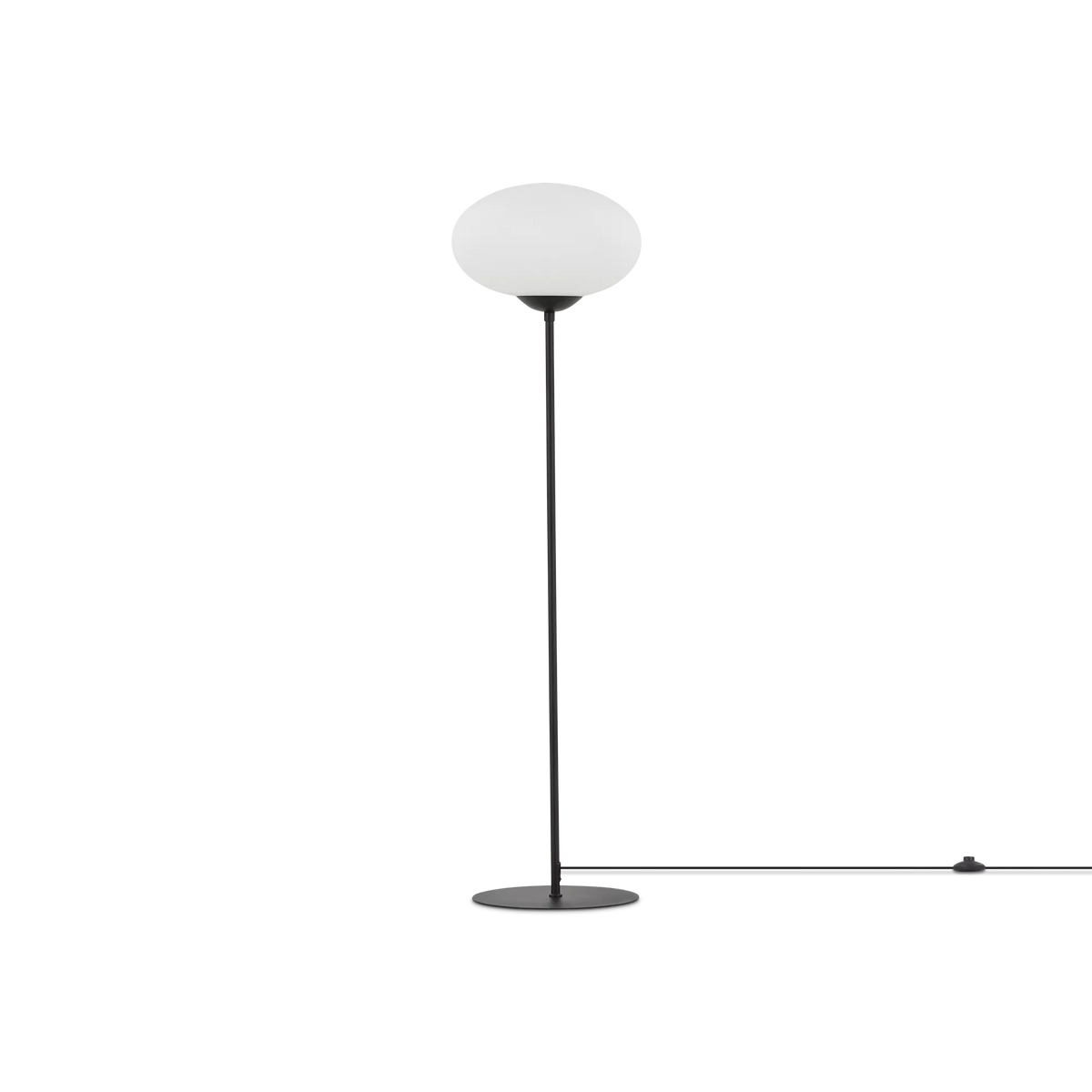 Fomento - lampe de plancher avec structure en métal