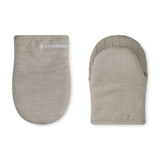Mini Oven Mitt by Le Creuset