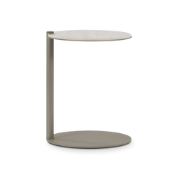Loop - Table d'appoint en métal par Trica