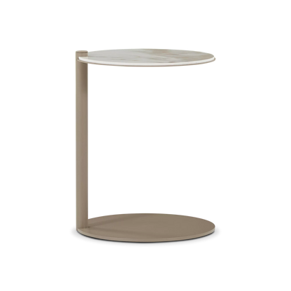 Loop - Table d'appoint en métal par Trica
