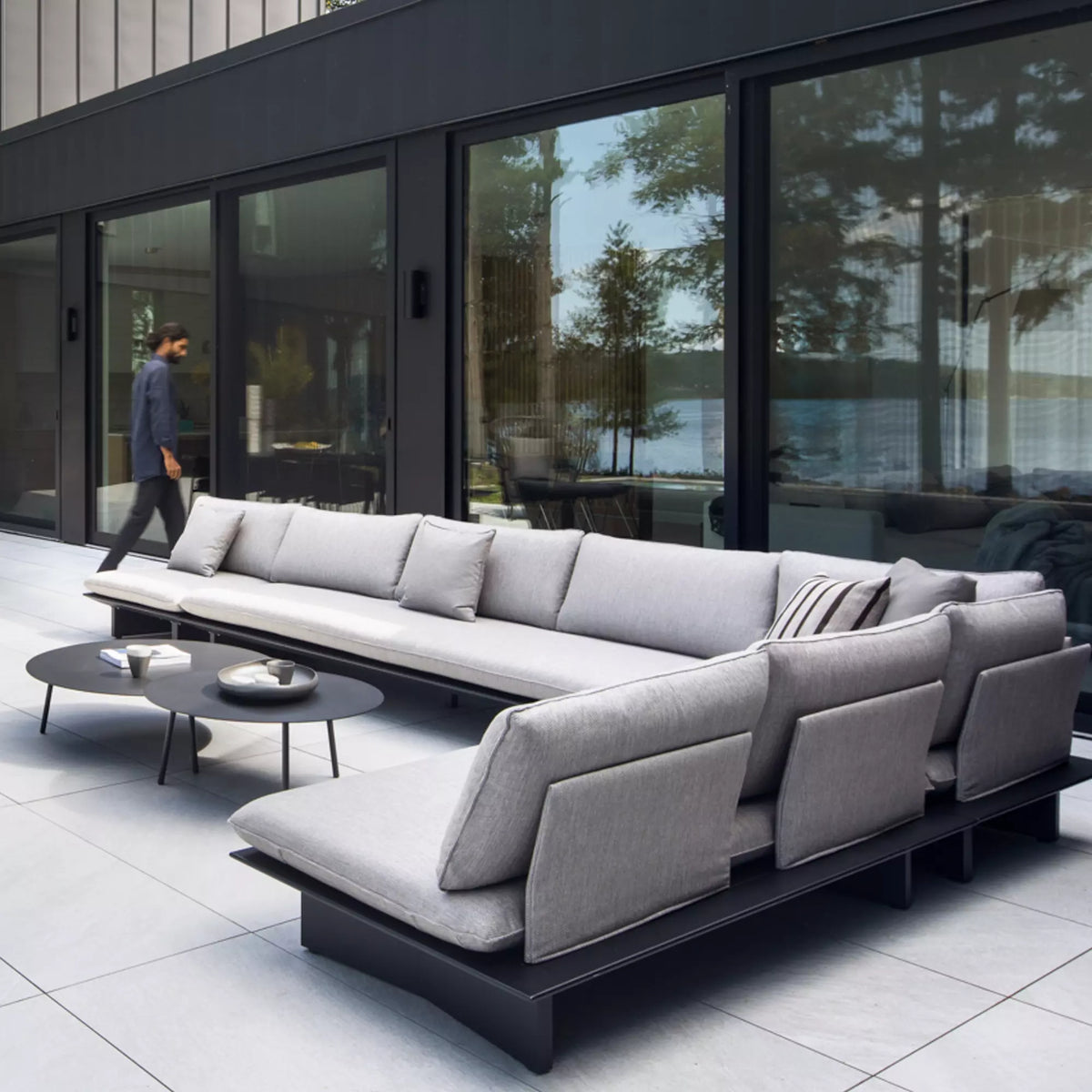 Statement - Outdoor Aluminium 3-Seater Sofa